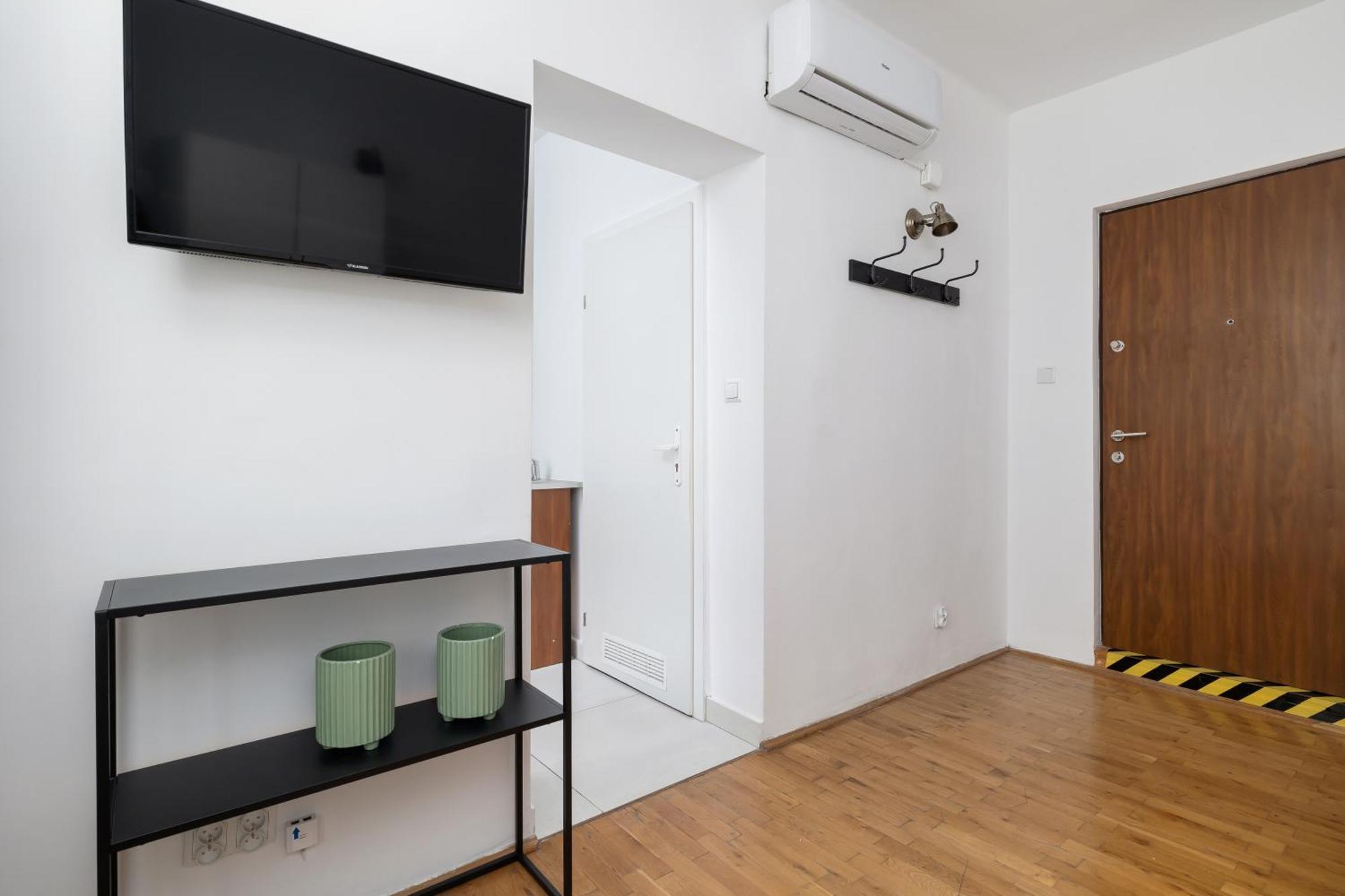 Studio Apartment With Ac - Dluga 65 Krakow Ngoại thất bức ảnh