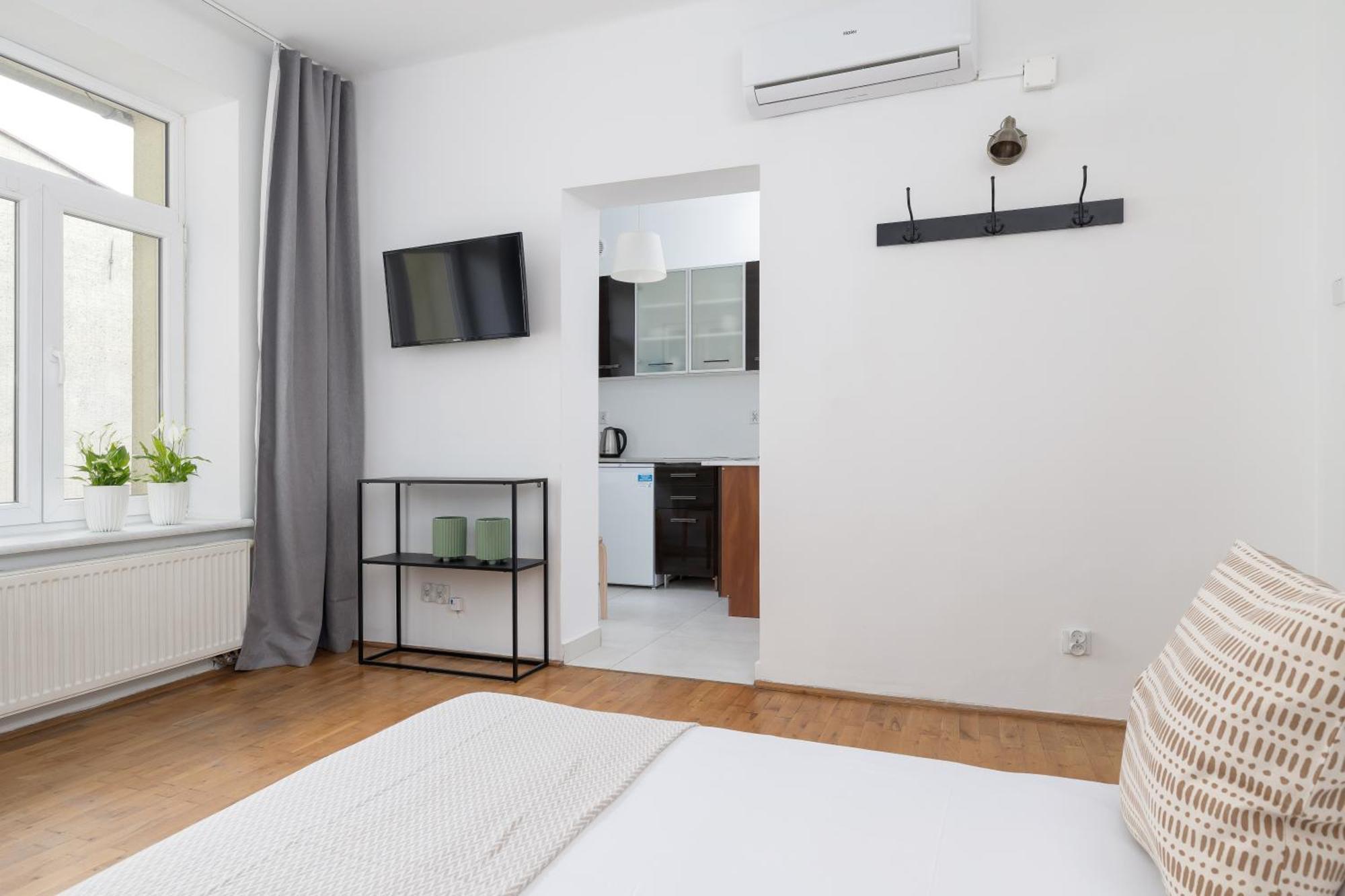 Studio Apartment With Ac - Dluga 65 Krakow Ngoại thất bức ảnh